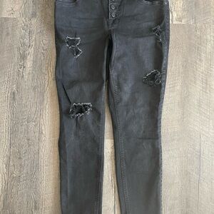 Women's Black Distressed Jeans